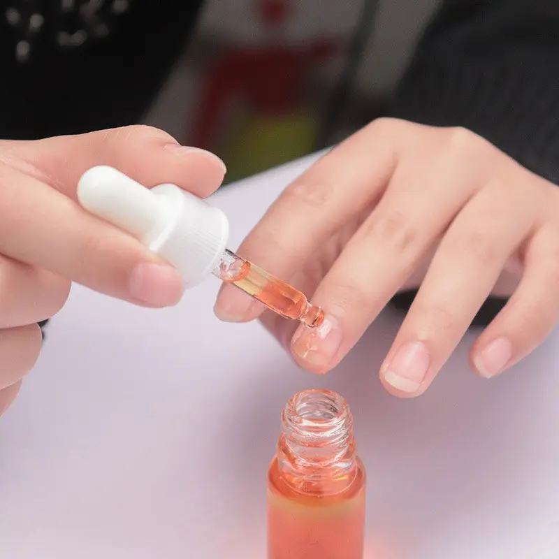 O papel do óleo nutriente para as unhas