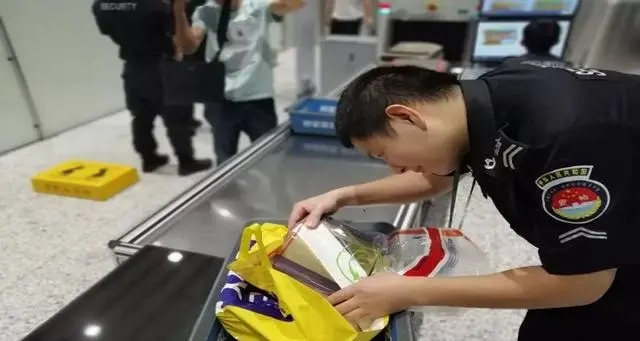 O óleo de unha pode trazer o avião?