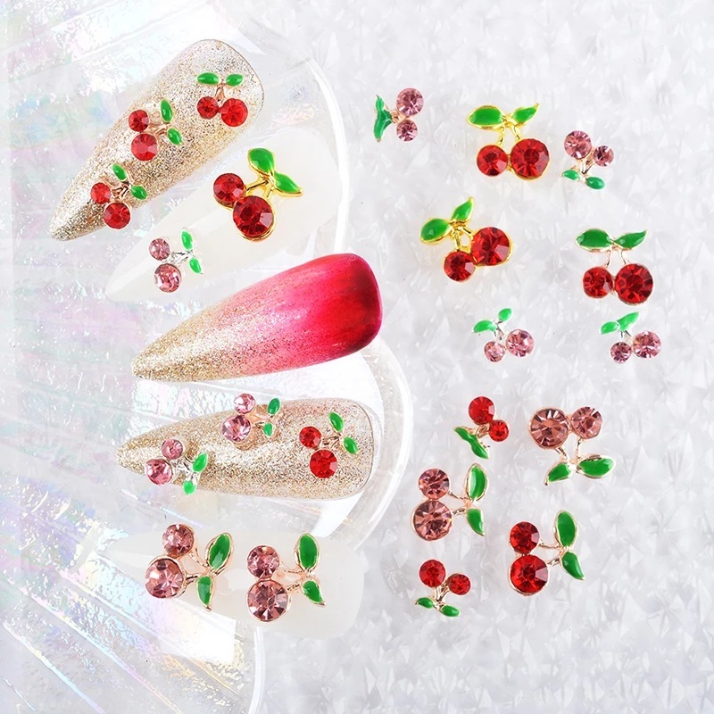 Encantos de cereja para unhas